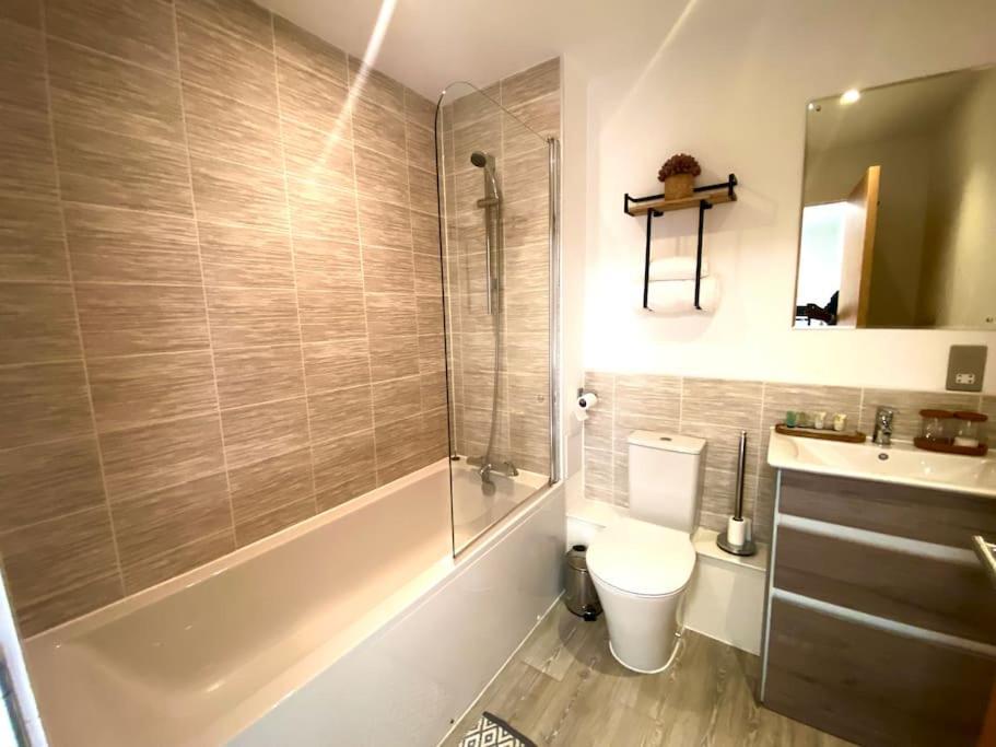 Prime Suite 2 Bedroom Apartment With Rooftop Terrace Manchester Exterior foto