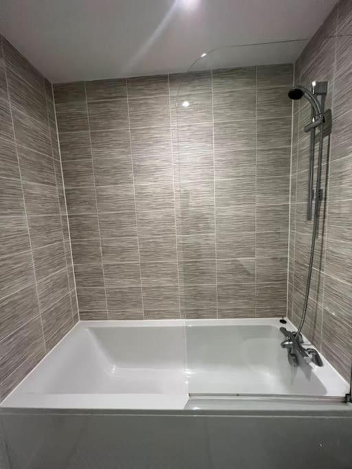 Prime Suite 2 Bedroom Apartment With Rooftop Terrace Manchester Exterior foto