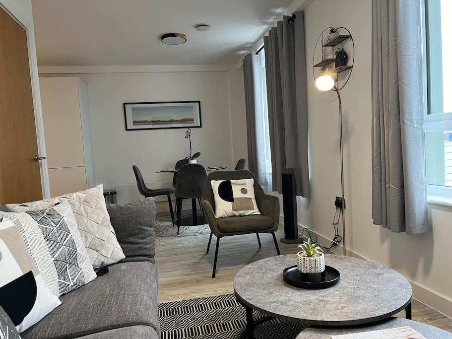 Prime Suite 2 Bedroom Apartment With Rooftop Terrace Manchester Exterior foto